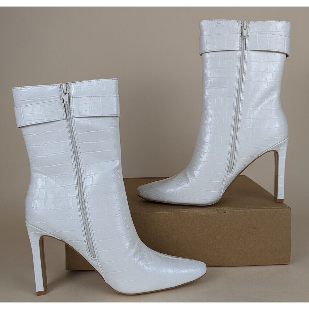 Journee Collection Elanie Heeled Boots Womens 9.5 M White Faux Croc Shoes NWB